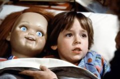 <b>更多的受众都是在不知不觉当中被灌输理念进而</b>