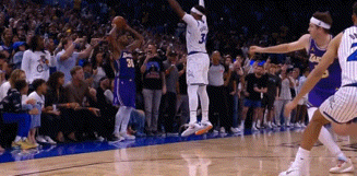 湖人9连胜收官战险胜魔术 肯纳德绝杀成焦点