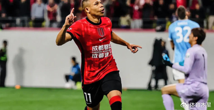 成都蓉城5-1大胜深圳新鹏城 红牌成关键转折点