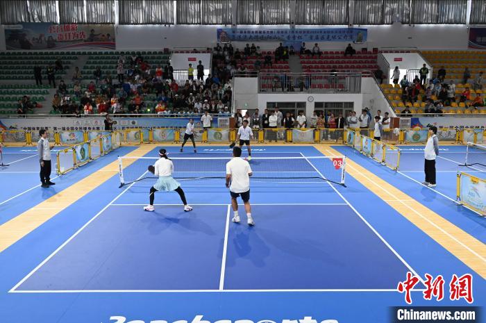 阳山AG匹克球队斩获首届华南区匹克球赛冠军